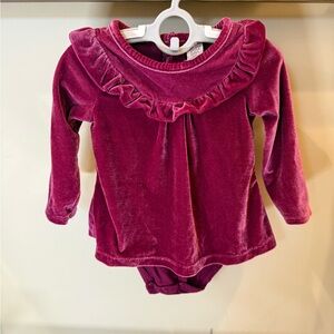 Just One You By Carter's Baby Girls VALENTINES Velour Romper Size 18M